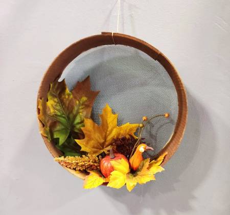 Wheat 26 cm with autumn leaves and pumpkins